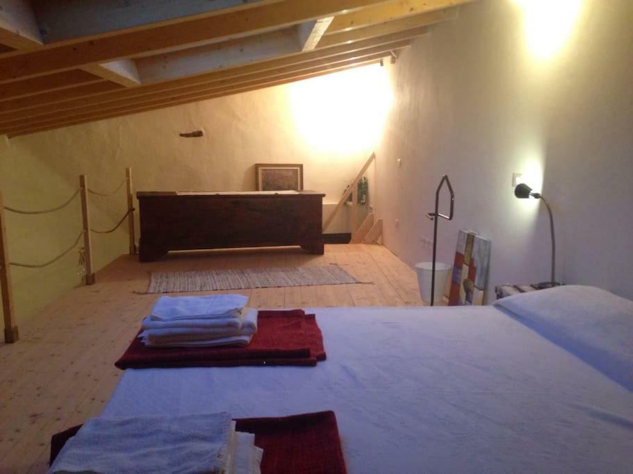 Casa Del Nespolo Bed & Breakfast Pilzone Eksteriør bilde